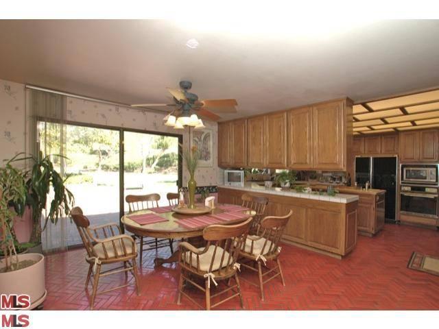28705 Wagon Road, Agoura Hills, CA 91301