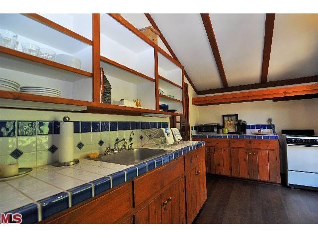 1300 Greenleaf Canyon Road, Topanga, CA 90290