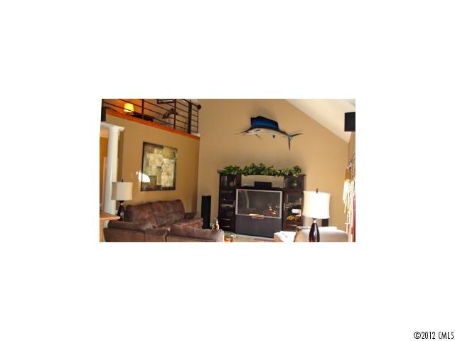 2212 Autumn Blaze Court, Waxhaw, NC 28173