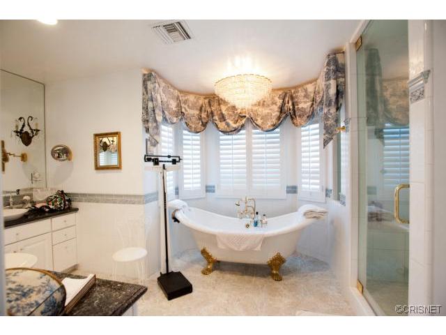 24326 Arcadia Street, Newhall, CA 91321