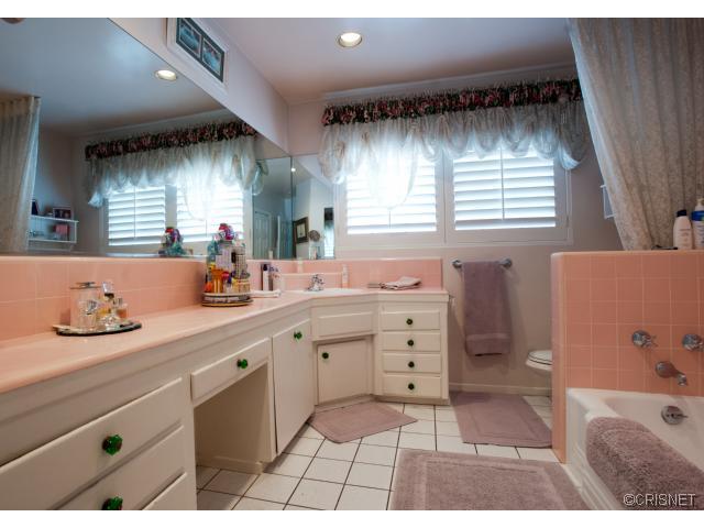 24326 Arcadia Street, Newhall, CA 91321