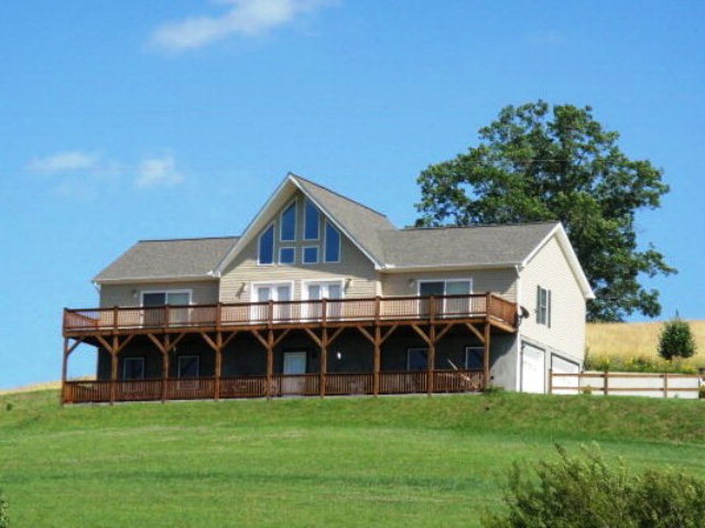 122 Golden Eagles Point, Franklin, North Carolina Homes & Land - Real Estate