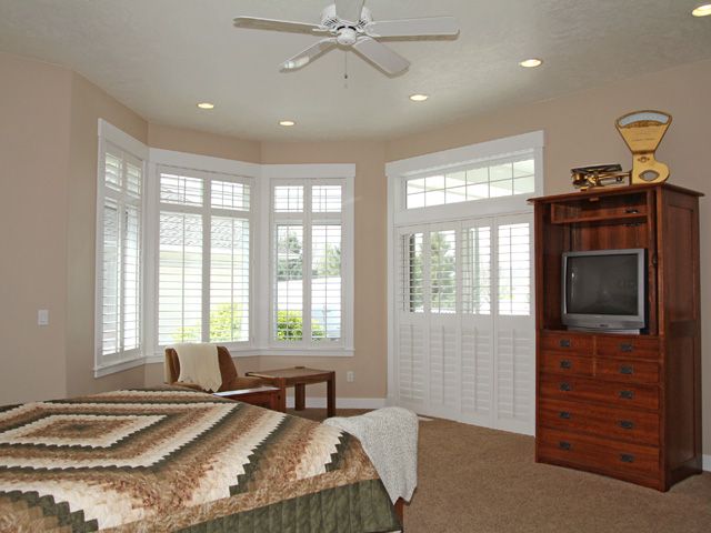 3009 W Timber Ct, Eagle, ID 83616