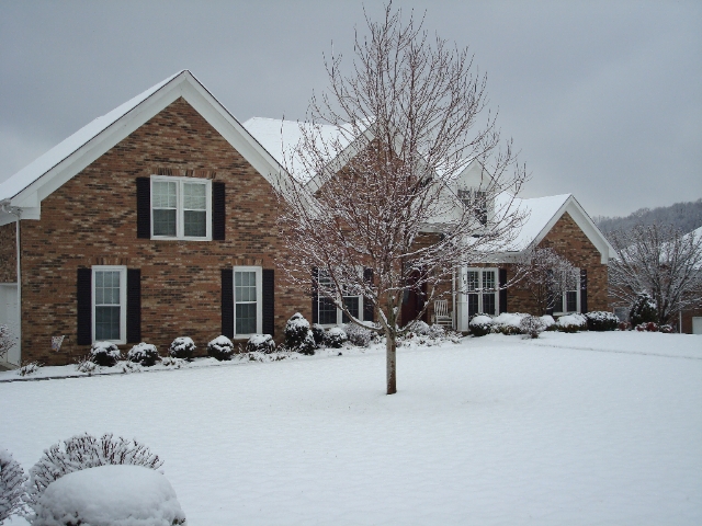 548 Pond Apple Rd., Fort Campbell, Tennessee Homes & Land - Real Estate