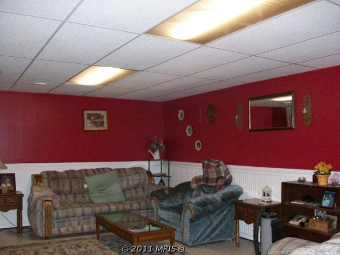 721 Wildrose Ln, Harpers Ferry, WV 25425