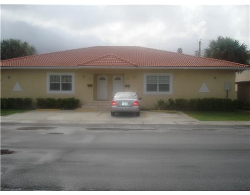 700 NE 2ND CT, Hallandale, Florida Homes & Land - Real Estate