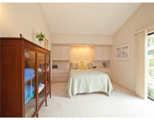 313 Bayshore Dr, Venice, FL 34285